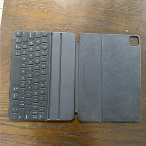 Ipad pro 11in 2nd gen Black Tablet Keyboard Case